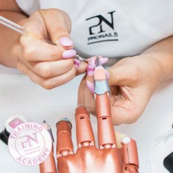 Negletekniker Uddannelse 