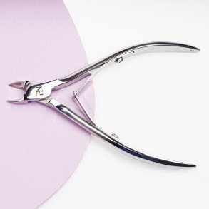 Cuticle nipper PRO 6 mm.
