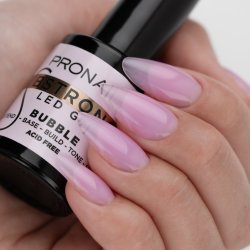 Detaljebillede af BSTRONG Bubble builder gel p� lange mandelformede negle med glossy finish